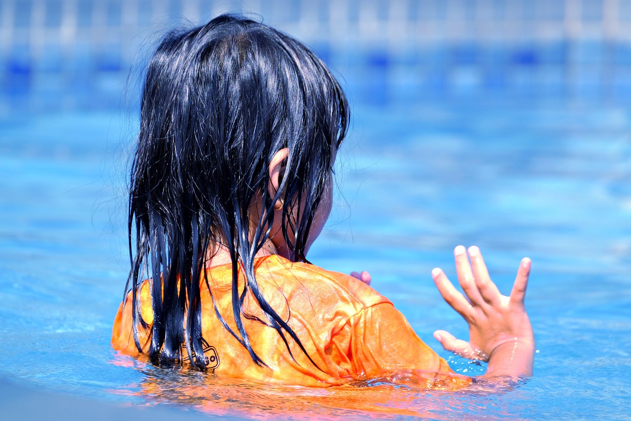 girl-bucharest-thermal-spa girl-bucharest-thermal-spa